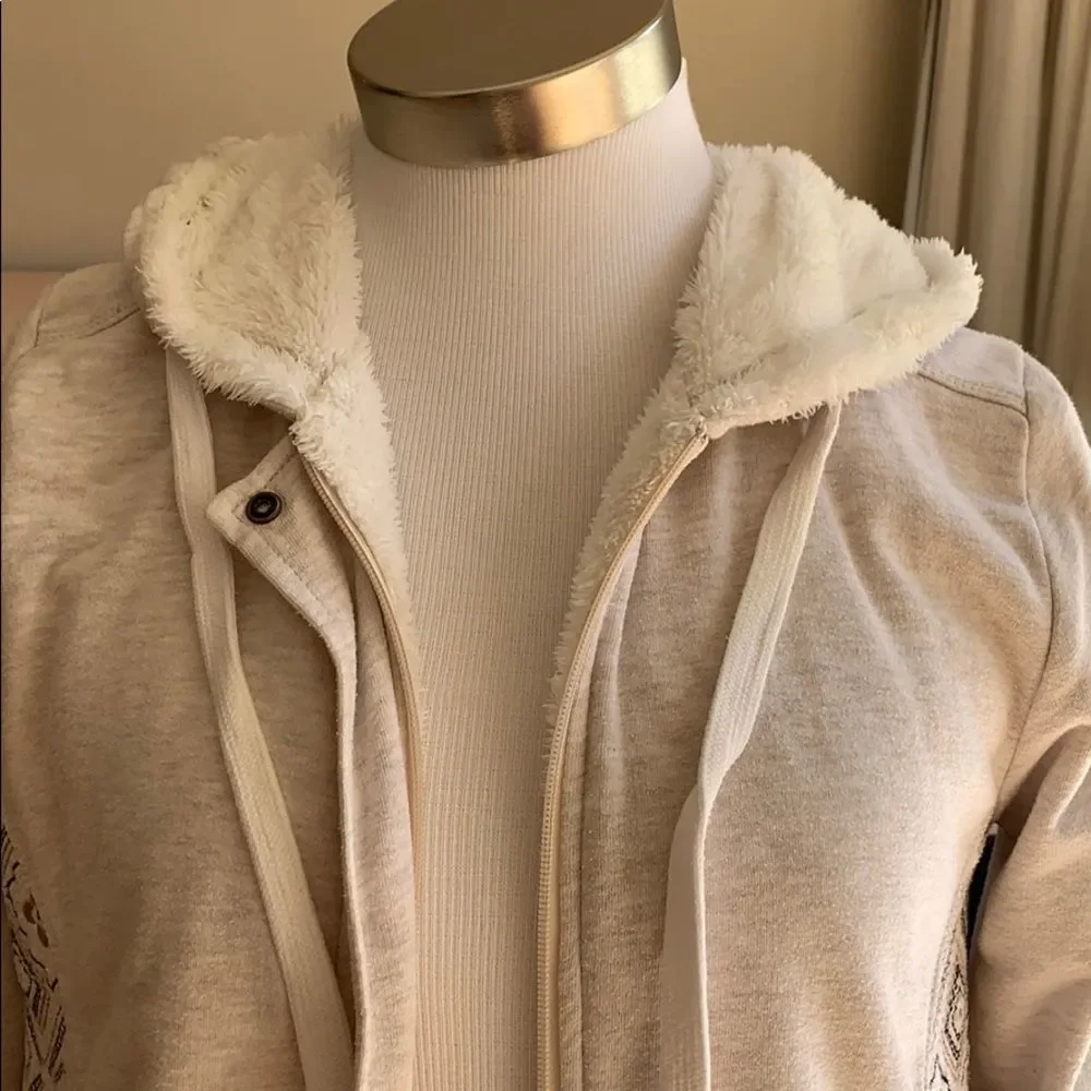 O’Neill Hoodie - Picture 2 of 6